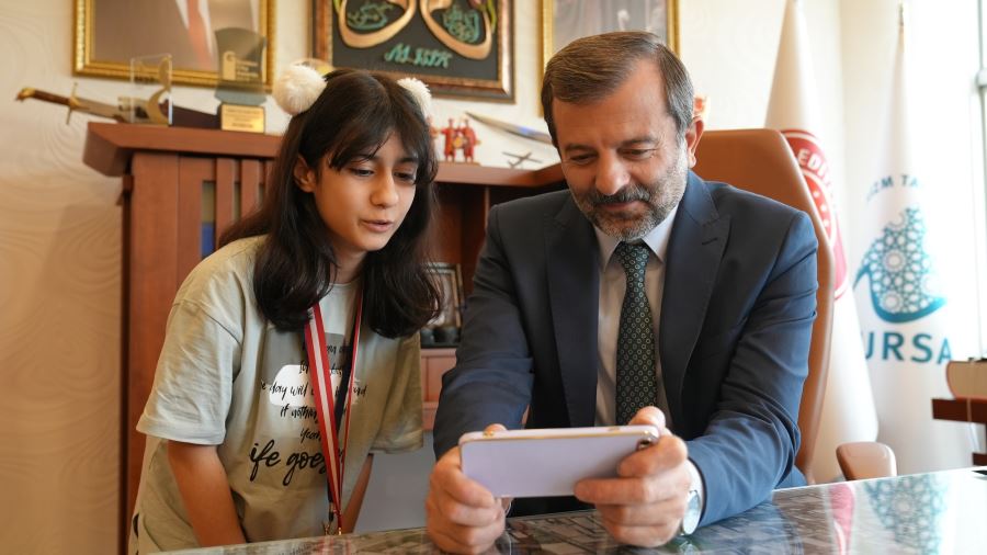   BAŞKAN IŞIK, MİNİK ECRİN’İN BÜYÜK BAŞARISINI KUTLADI
