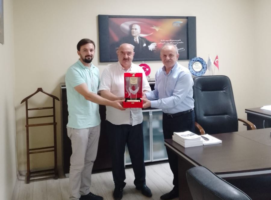 25 YILDIR KIZILAY’A KAN BAĞIŞINDA BULUNA CALP ÖDÜLLENDİRİLDİ