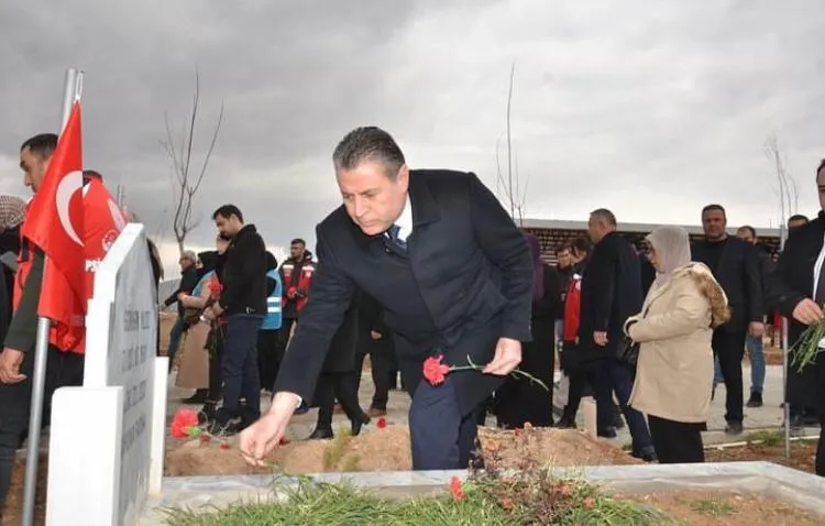 VEKİL KARAGÖZ DEPREM BÖLGESİNİ ZİYARET ETTİ