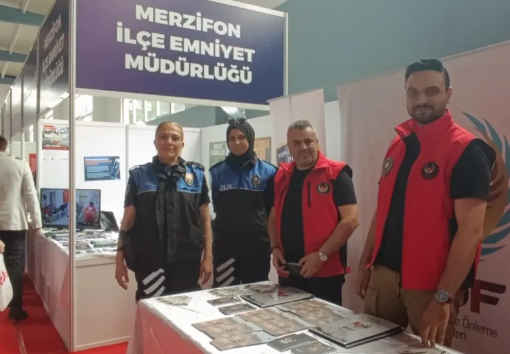 Türk Polisi Her Yerde