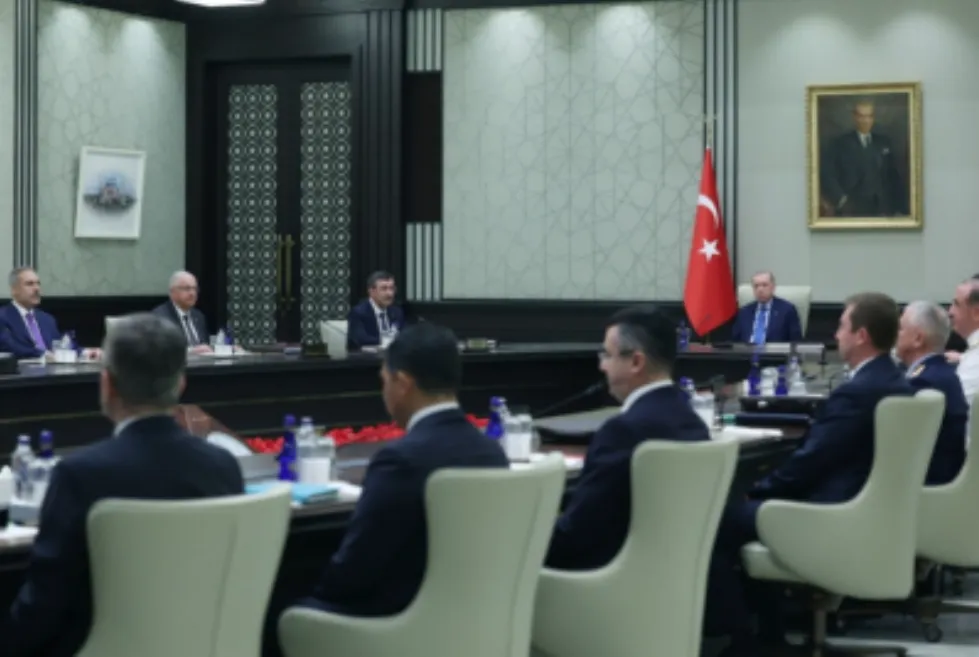 Toplantı sonrasında 6 maddelik bildiri yayımlandı.